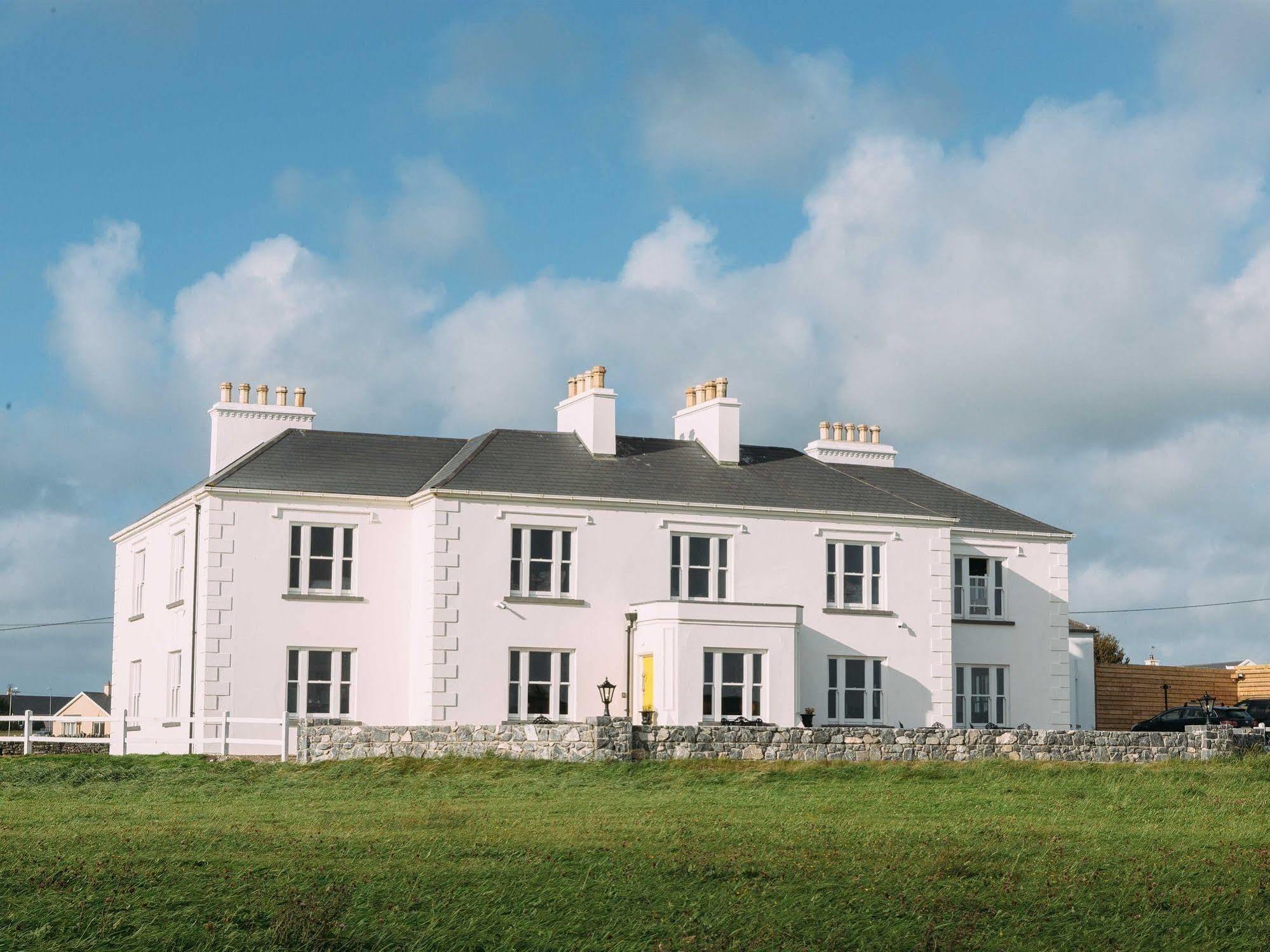 Armada House Spanish Point Exterior foto